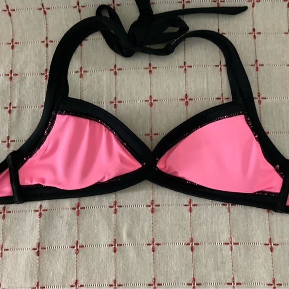 Victoria’s Secret PINK Colorful Geometric Triangle Bikini Top Small Halter Style - Picture 5 of 6